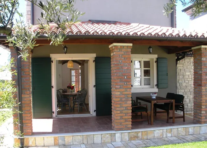 فيلة Luxury With A Parking Space Buici, - 13529
