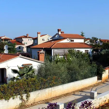 Villa Luxury With A Parking Space Buici, - 13529