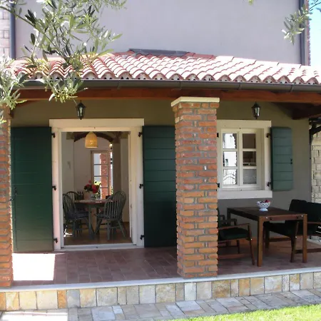 Villa Luxury With A Parking Space Buici, - 13529